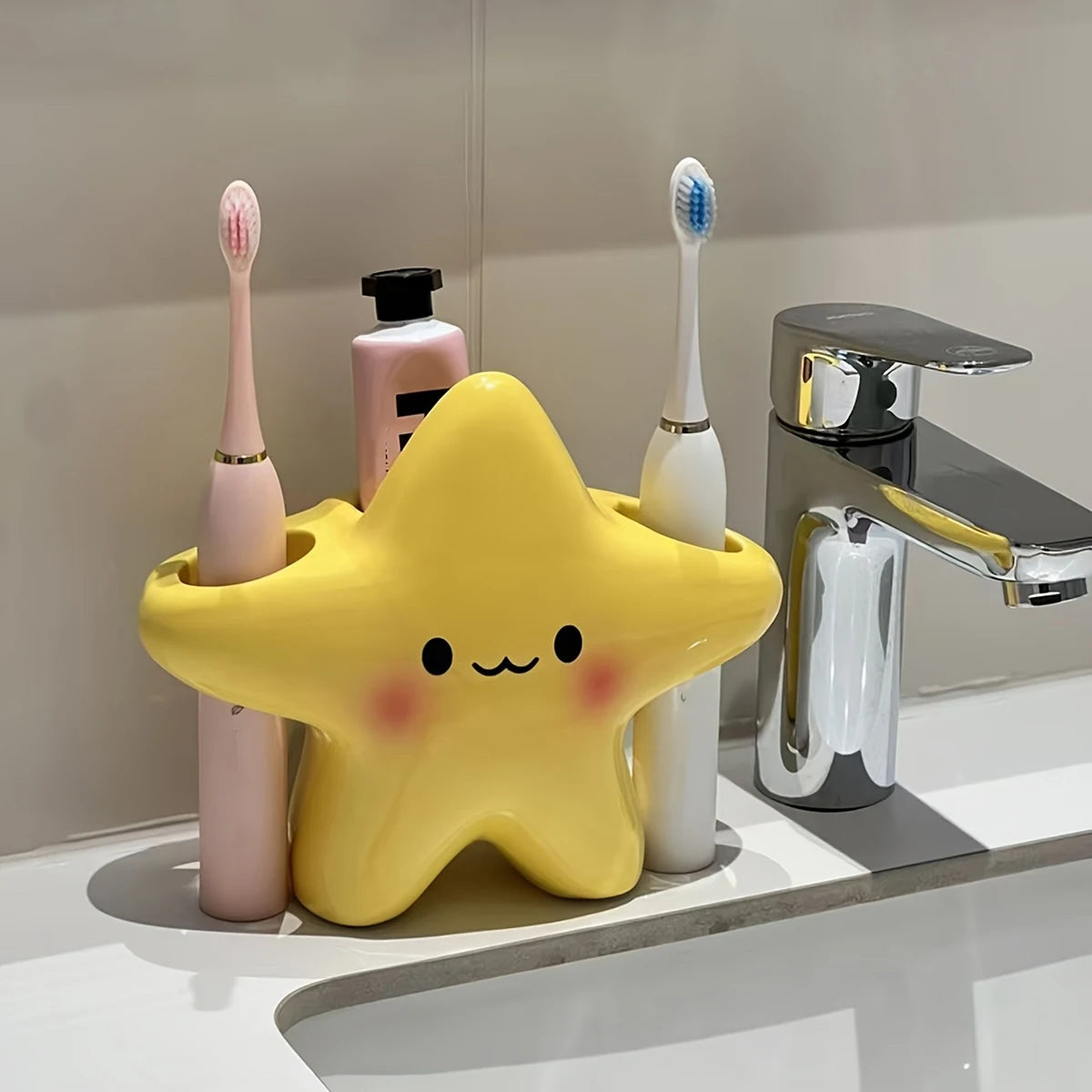 Star-Shaped Toothbrush Holder 