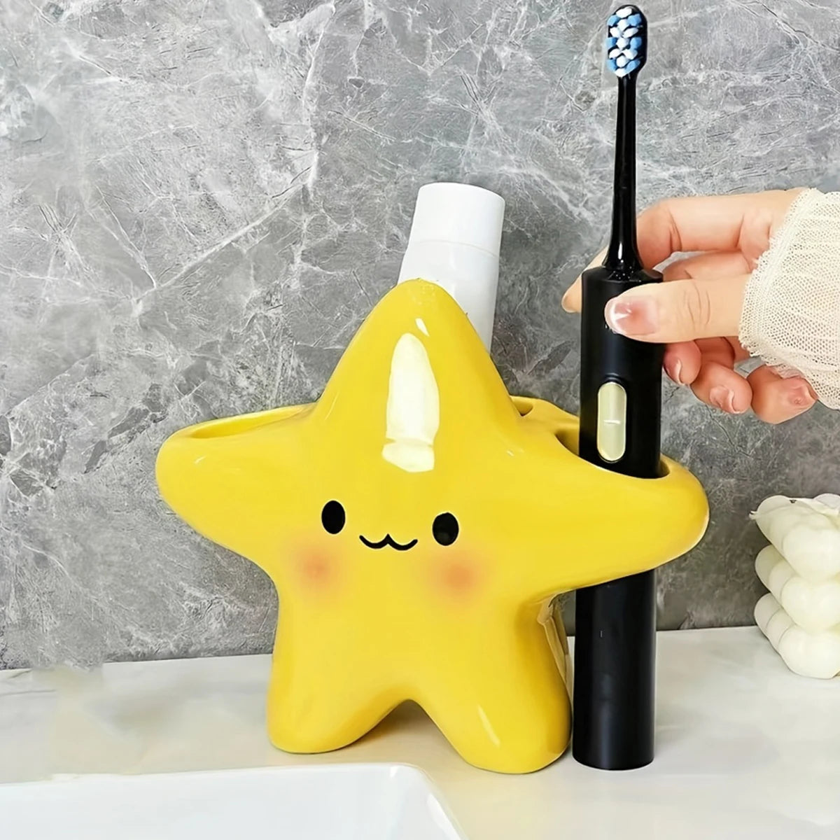 Star-Shaped Toothbrush Holder 